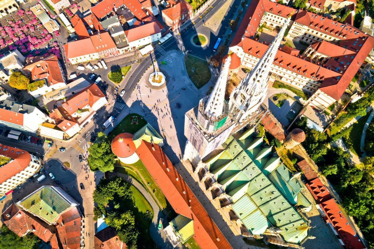 Black 49 Zagreb Bagian luar foto